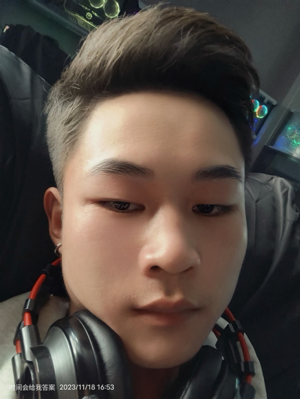 烦烦的小林的第一张照片--喀什王婆说媒